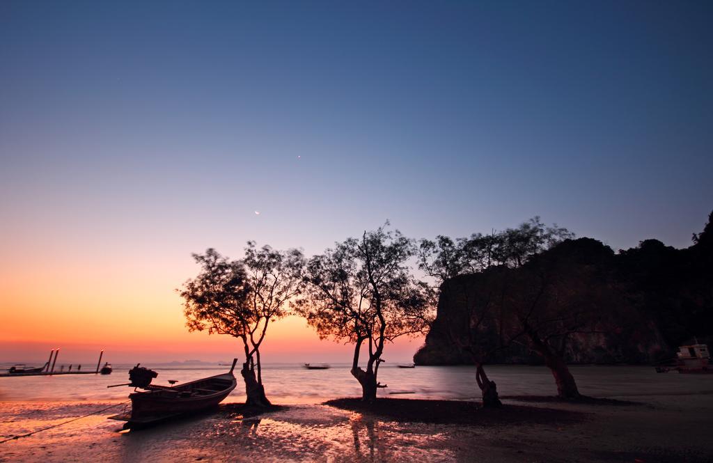 Sunrise Tropical Resort Pantai Railay Bagian luar foto